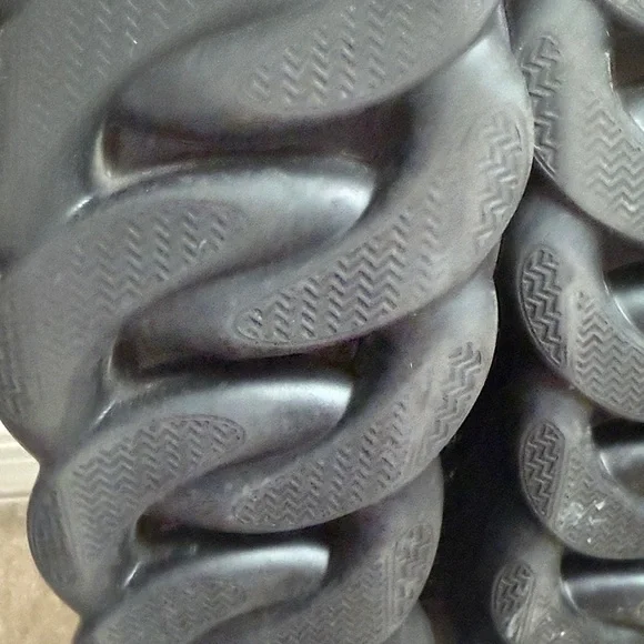 Versace Black Sneakers chain reaction